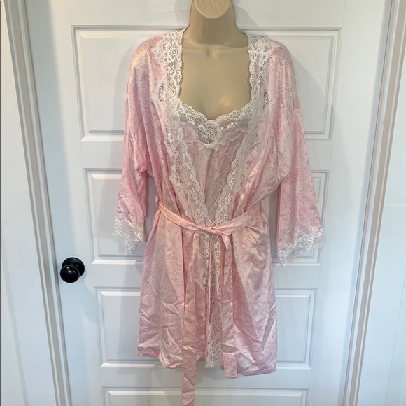 Lauren Ralph Lauren nightgown and Robe Size Large